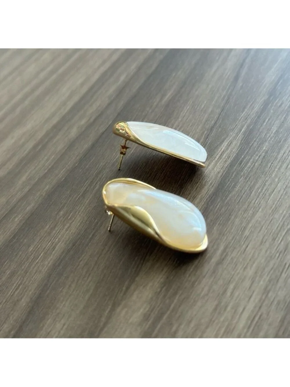Stone Earrings Q845